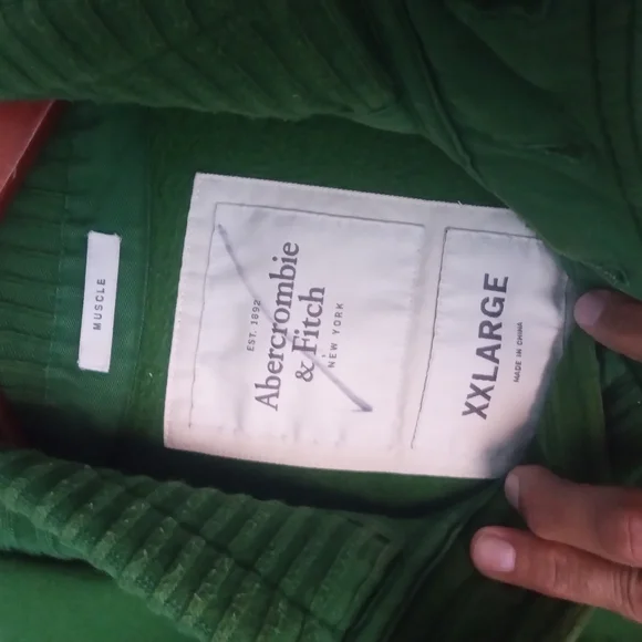 Abercrombie & Fitch Vibrant Green Pullover With Collar. - Picture 6 of 7